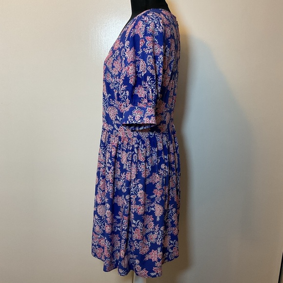 13. LOFT Blue Floral Asymmetrical Short Sleeve Dress Size 6 - Picture 7 of 8